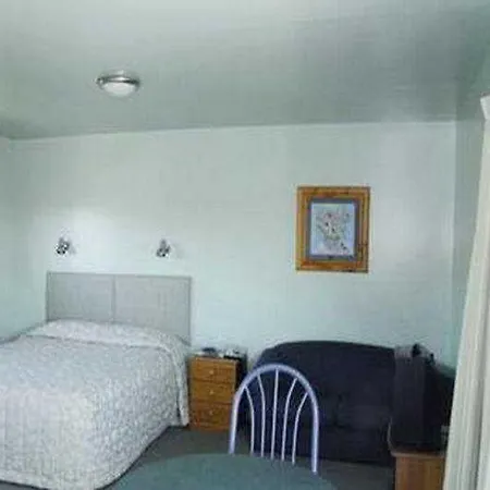 Windsor Court Motel